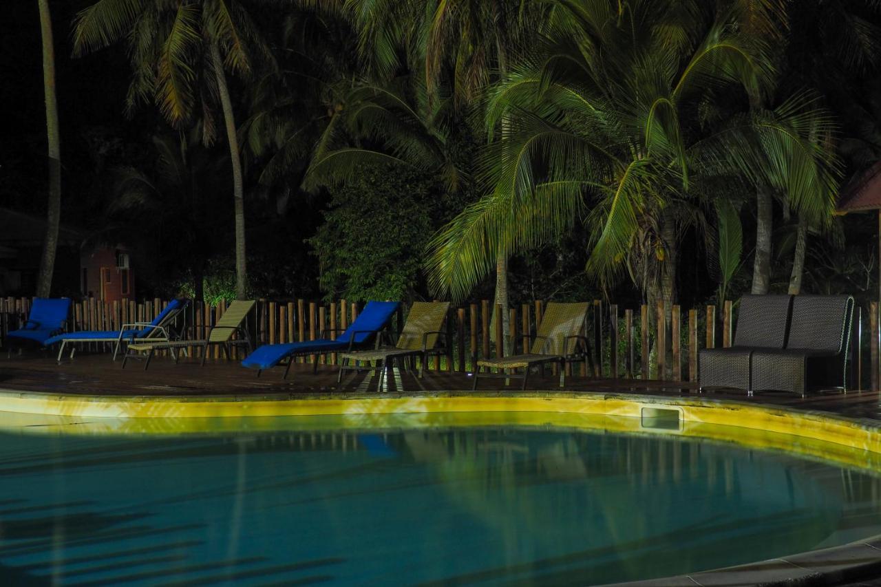 Hotel Oasis De Kiamu острів Ліфу Екстер'єр фото